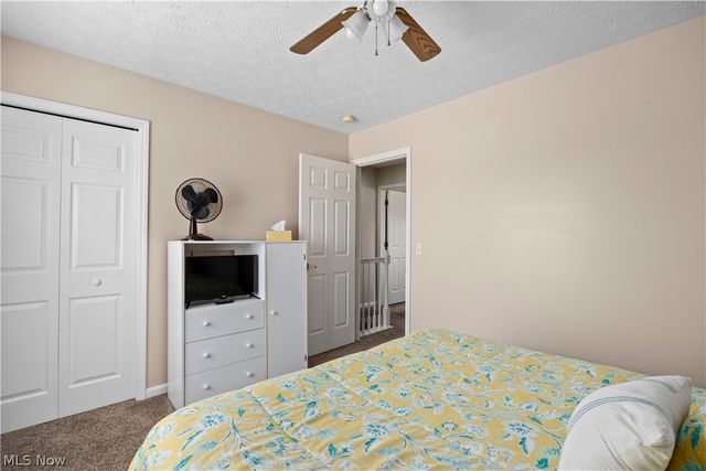 732 Oakdale Circle, Elyria, OH 44035