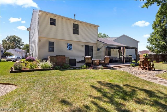 732 Oakdale Circle, Elyria, OH 44035