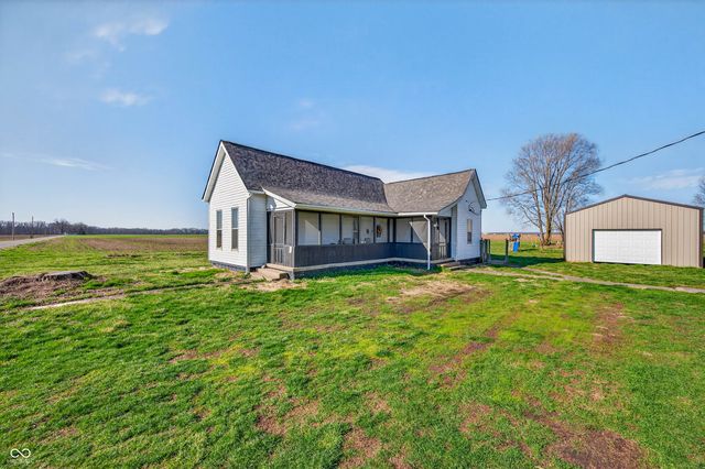 7120 N 250 E, Columbus, IN 47203