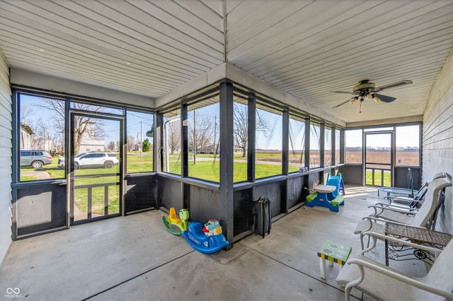 7120 N 250 E, Columbus, IN 47203