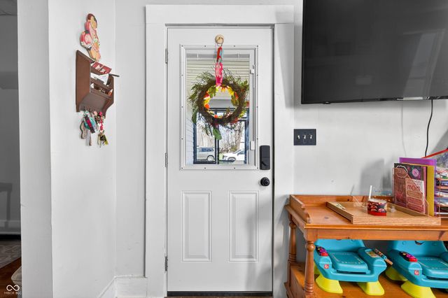 7120 N 250 E, Columbus, IN 47203