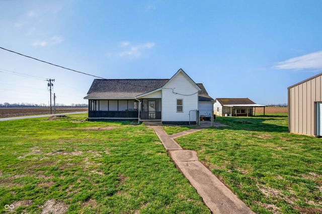 7120 N 250 E, Columbus, IN 47203