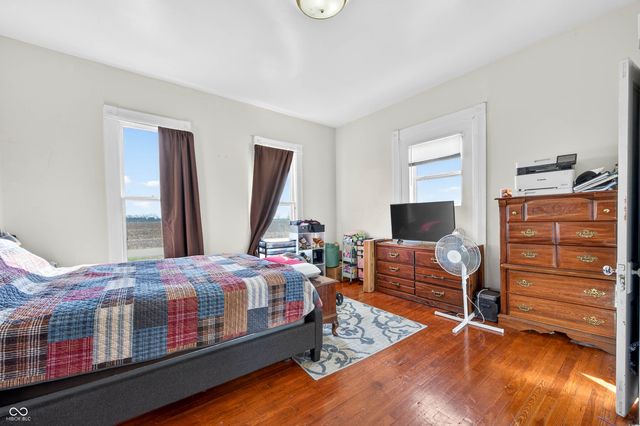 7120 N 250 E, Columbus, IN 47203