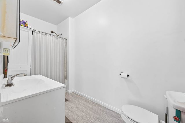 7120 N 250 E, Columbus, IN 47203