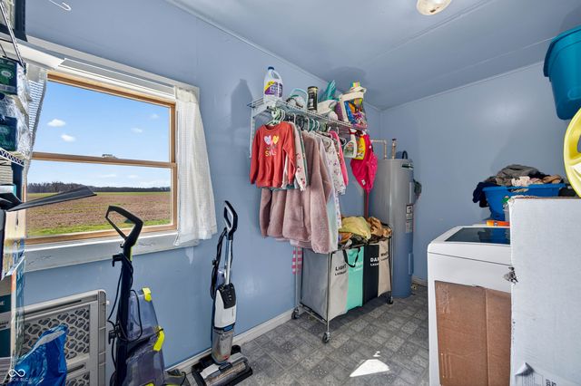 7120 N 250 E, Columbus, IN 47203