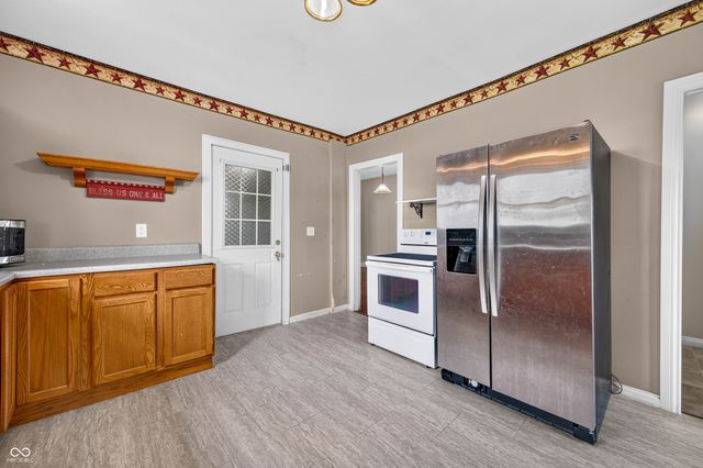 7120 N 250 E, Columbus, IN 47203