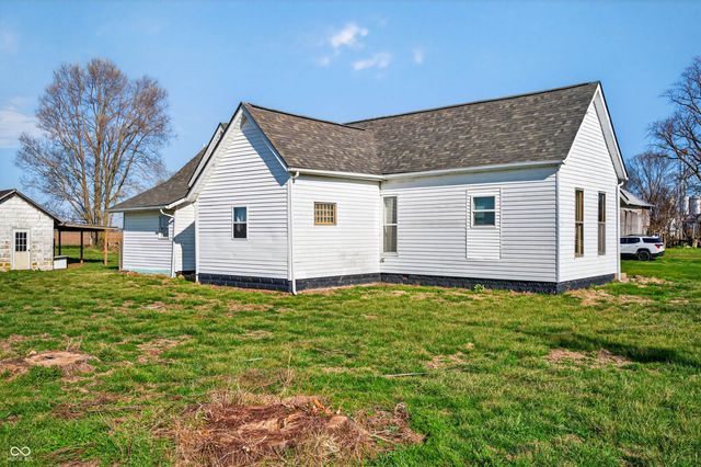 7120 N 250 E, Columbus, IN 47203