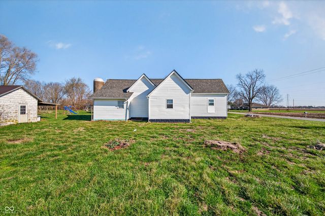 7120 N 250 E, Columbus, IN 47203