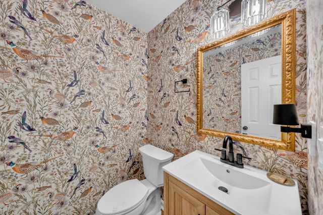 2407 Amber Glen Dr, Murfreesboro, TN 37128
