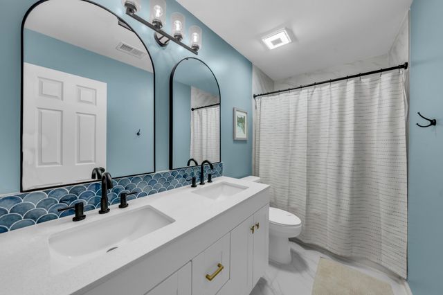 2407 Amber Glen Dr, Murfreesboro, TN 37128