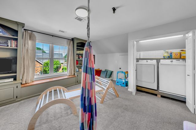 2407 Amber Glen Dr, Murfreesboro, TN 37128