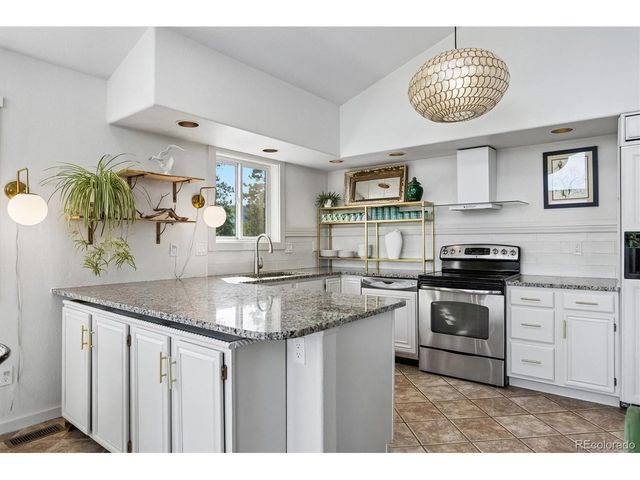 38 Pinon Rd, Bailey, CO 80421