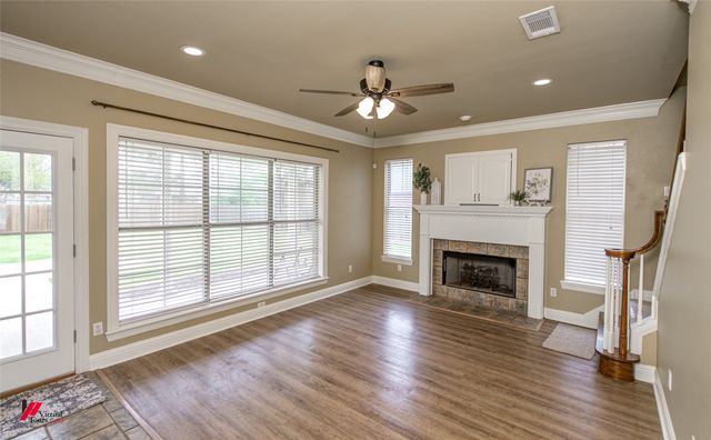 339 Hunters Hollow, Bossier City, LA 71111