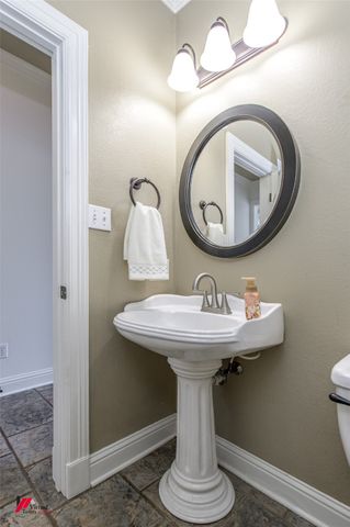 339 Hunters Hollow, Bossier City, LA 71111