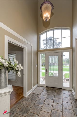 339 Hunters Hollow, Bossier City, LA 71111