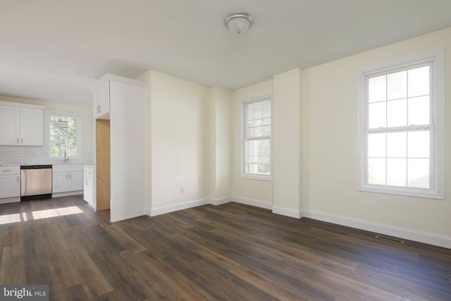 448 BROAD ST, Oxford, PA 19363