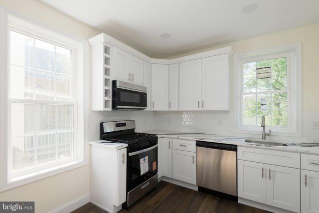 448 BROAD ST, Oxford, PA 19363
