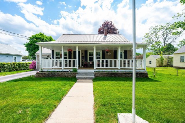 25 Adams Avenue, Rochester, NH 03867