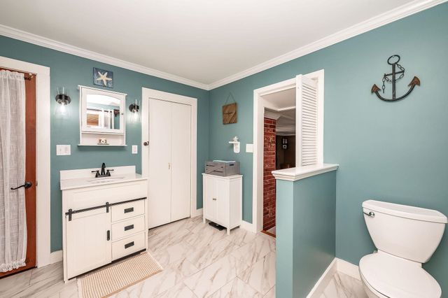 25 Adams Avenue, Rochester, NH 03867