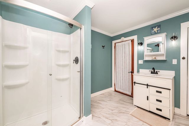 25 Adams Avenue, Rochester, NH 03867