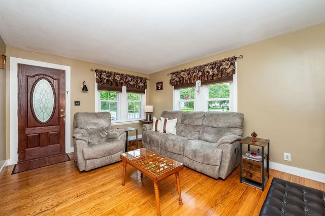 25 Adams Avenue, Rochester, NH 03867