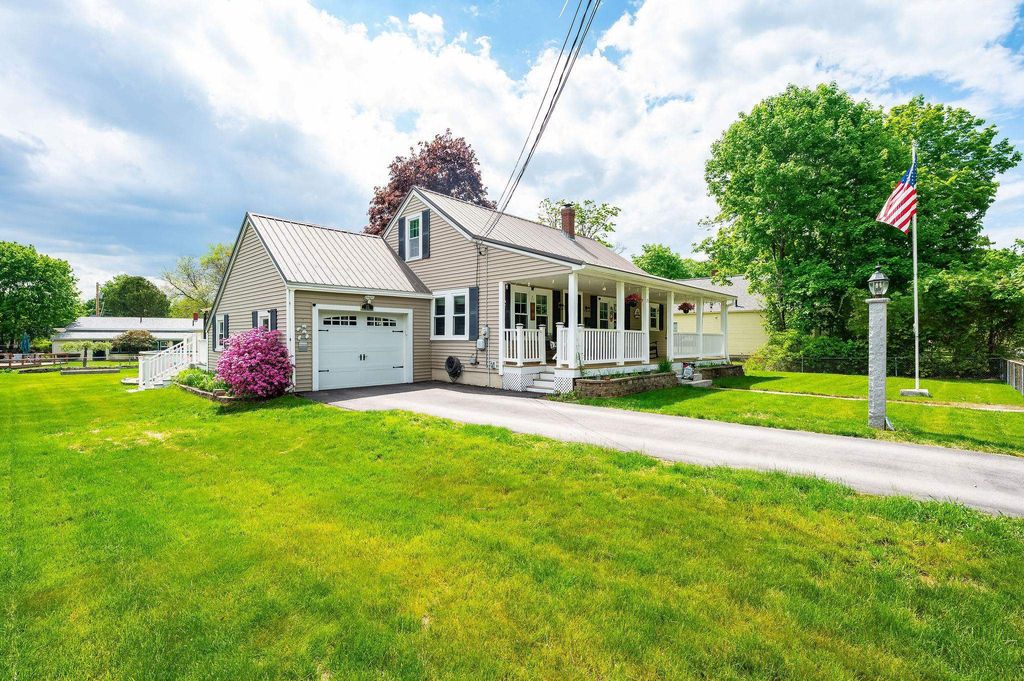 25 Adams Avenue, Rochester, NH 03867
