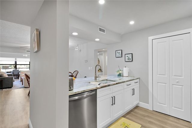 31 Plantation Drive 203, Vero Beach, FL 32966