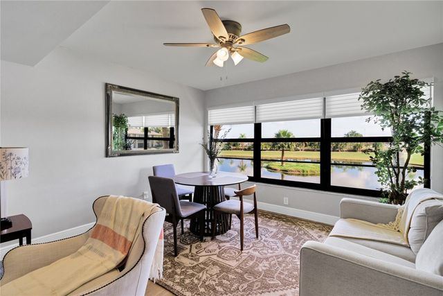 31 Plantation Drive 203, Vero Beach, FL 32966