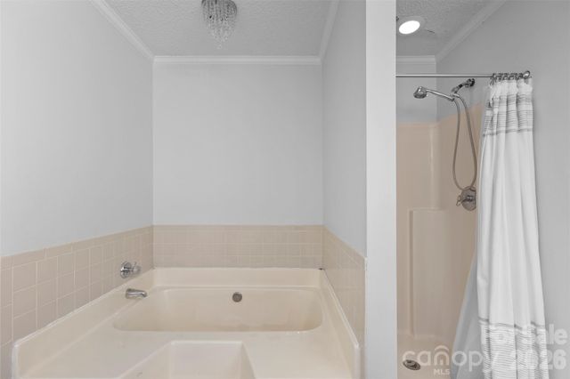 8704 Hornwood Court, Charlotte, NC 28215