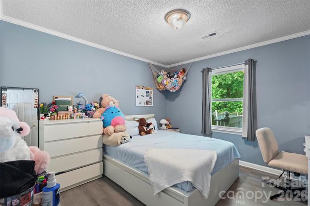 8704 Hornwood Court, Charlotte, NC 28215