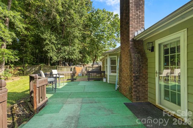 8704 Hornwood Court, Charlotte, NC 28215