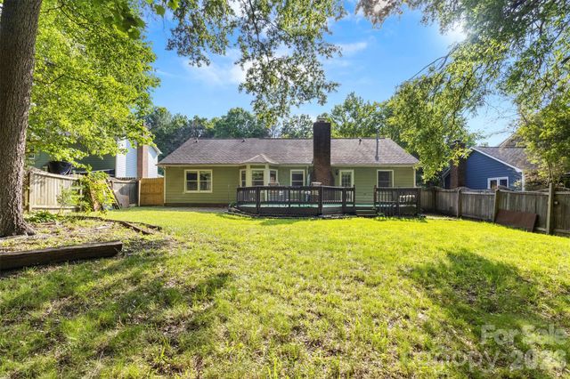 8704 Hornwood Court, Charlotte, NC 28215