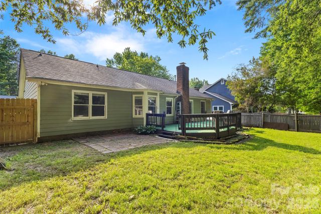 8704 Hornwood Court, Charlotte, NC 28215