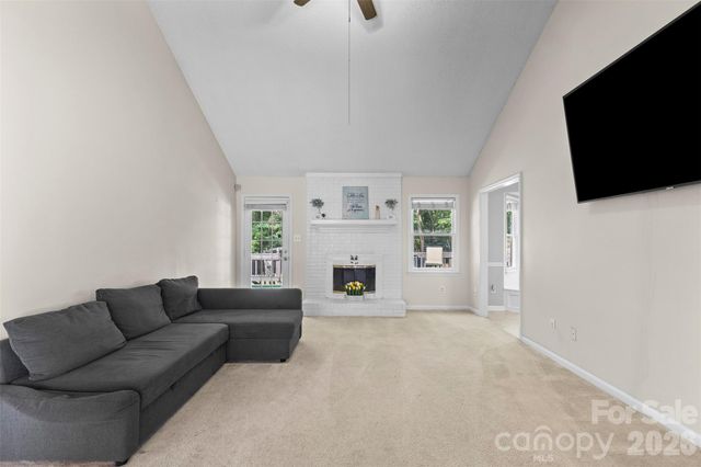 8704 Hornwood Court, Charlotte, NC 28215