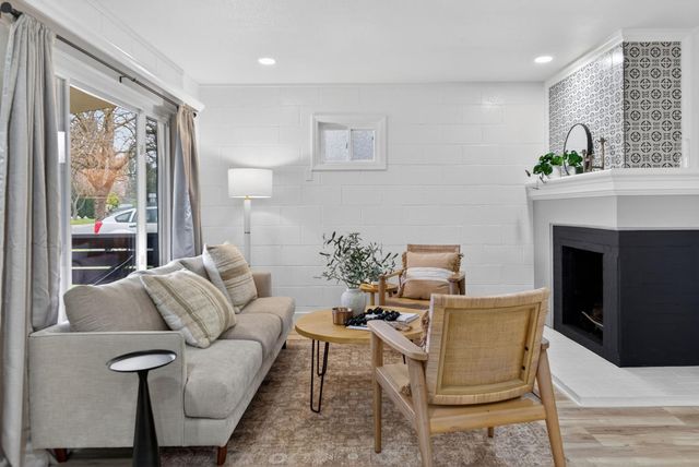 4819 62nd St, Sacramento, CA 95820