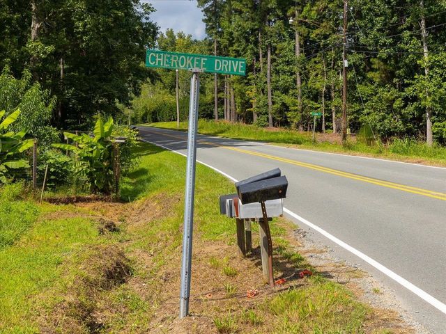 188 Cherokee Drive, Chapel Hill, NC 27517