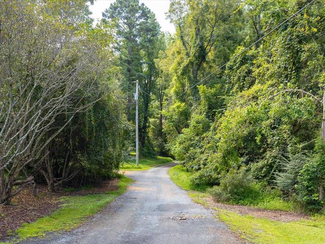 188 Cherokee Drive, Chapel Hill, NC 27517