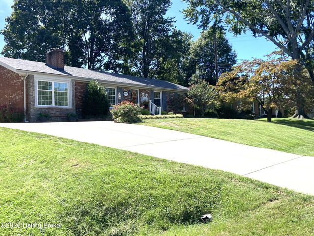 10003 Silverwood Ln, Louisville, KY 40272