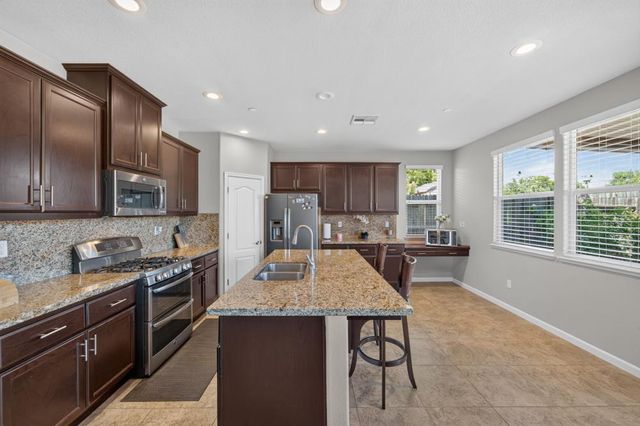 3081 Lassen St, West Sacramento, CA 95691