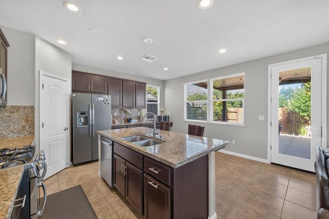 3081 Lassen St, West Sacramento, CA 95691