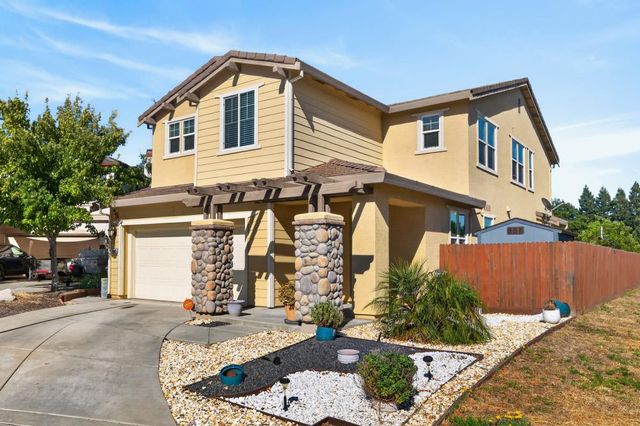 3081 Lassen St, West Sacramento, CA 95691