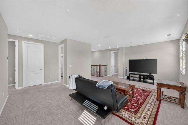 3081 Lassen St, West Sacramento, CA 95691