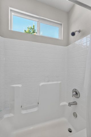 3081 Lassen St, West Sacramento, CA 95691