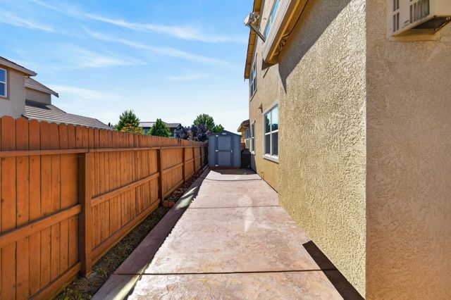 3081 Lassen St, West Sacramento, CA 95691