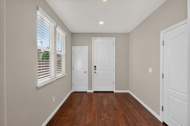 3081 Lassen St, West Sacramento, CA 95691