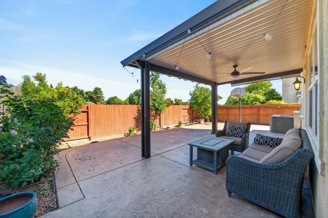 3081 Lassen St, West Sacramento, CA 95691