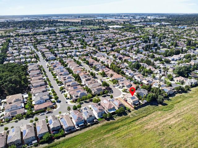 3081 Lassen St, West Sacramento, CA 95691