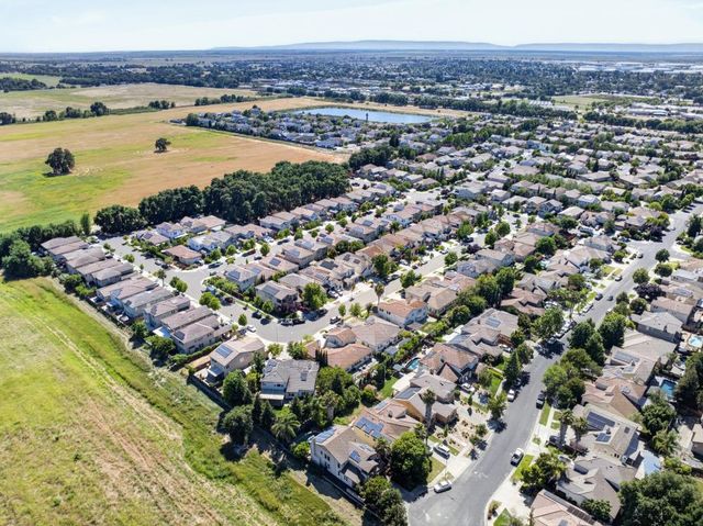 3081 Lassen St, West Sacramento, CA 95691