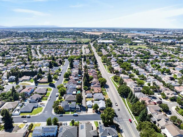 3081 Lassen St, West Sacramento, CA 95691