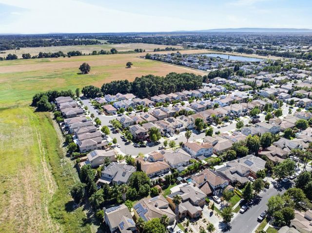 3081 Lassen St, West Sacramento, CA 95691